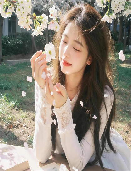 宣传营销：《人生半场2021》政治的权力博弈与社会结构——服装造型的设计思路